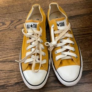 Converse All Star ⭐️ low top sneakers